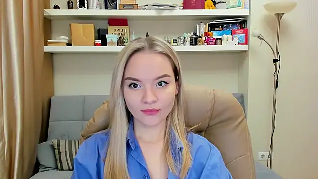 Kara Smith  online show from February 2025 01:36:01 AM