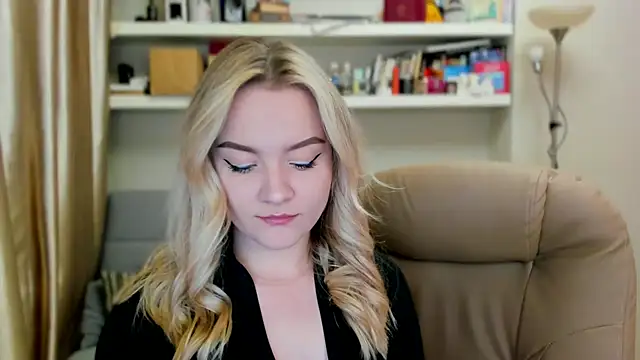 Kara Smith  online show from September 2025 11:06:02 PM