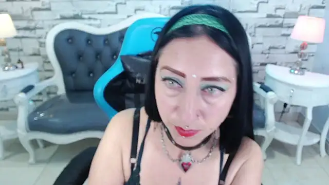 Snapshot of valeria_a1 chatting on March 2025 04:04:01 AM valeria a1 online show from March 2025 04:04:01 AM