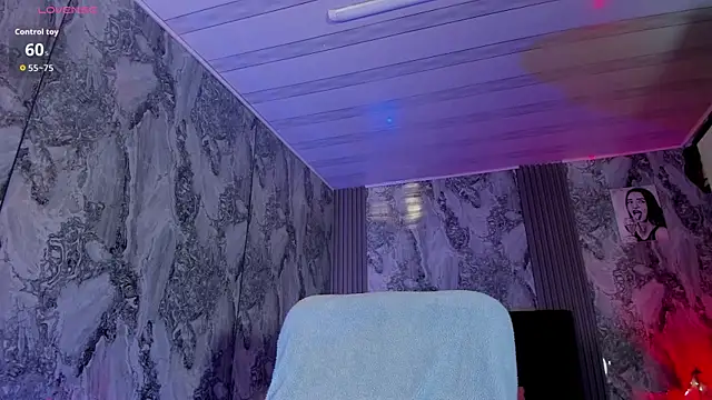 AshleyVega01 online show from October 2025 02:24:02 PM