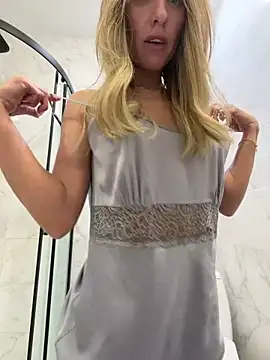 VelvetVabe online show from March 2026 10:03:02 PM