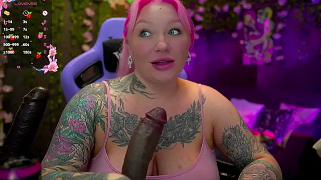 Snapshot of BlackedBarbie chatting on September 2025 06:55:01 PM BlackedBarbie online show from September 2025 06:55:01 PM