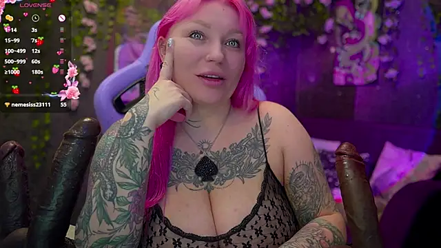 Snapshot of BlackedBarbie chatting on November 2025 07:37:01 PM BlackedBarbie online show from November 2025 07:37:01 PM