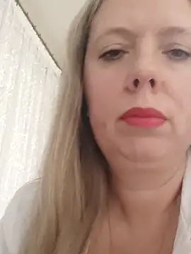 Irina3718 online show from September 2025 04:34:02 PM