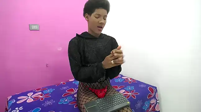 Snapshot of Kittenx18 chatting on March 2025 07:35:02 AM Kittenx18 online show from March 2025 07:35:02 AM