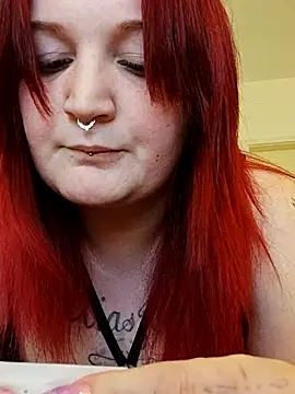 Snapshot of TiffiChantiT2 chatting on March 2025 05:52:02 AM TiffiChantiT2 online show from March 2025 05:52:02 AM