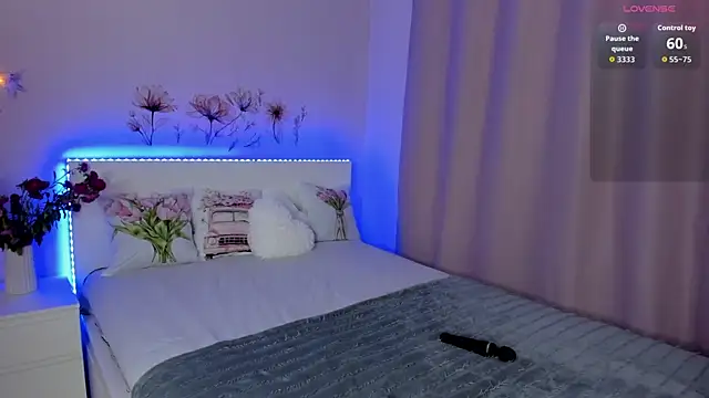 Eva McCoy online show from September 2025 06:47:02 AM