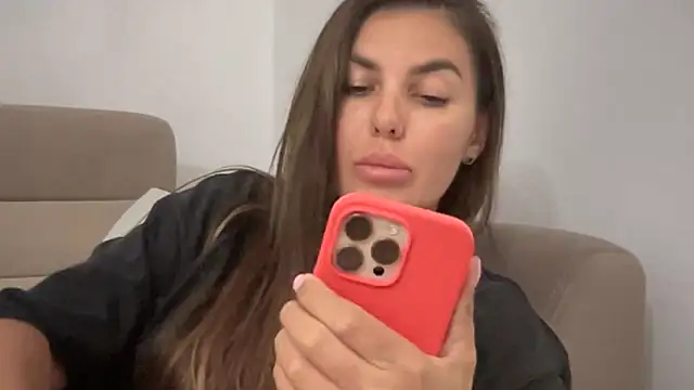 Snapshot of AngelinaMeov chatting on September 2025 07:18:02 PM AngelinaMeov online show from September 2025 07:18:02 PM