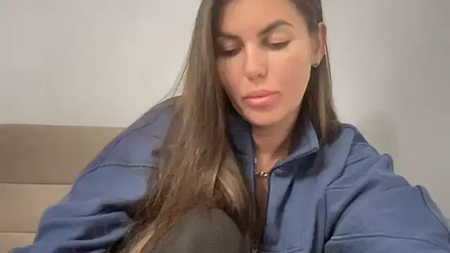 Snapshot of AngelinaMeov chatting on September 2025 07:41:02 PM AngelinaMeov online show from September 2025 07:41:02 PM