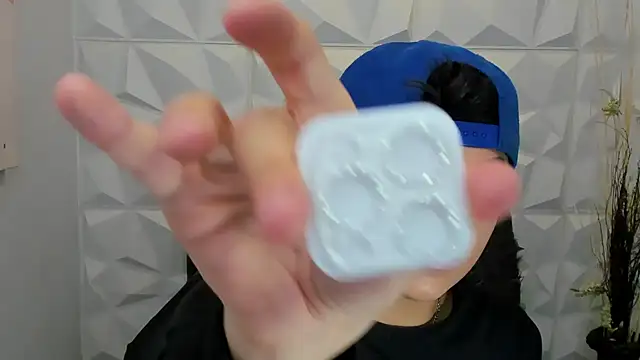 Sam Daves online show from December 2025 02:26:01 PM