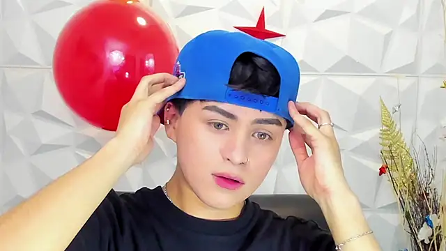 Sam Daves online show from December 2025 12:54:01 PM