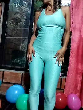 Lady Lolla11 online show from October 2025 10:41:01 PM