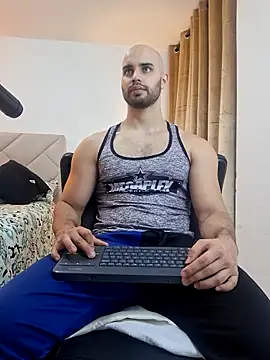 Snapshot of Chris_Alzate chatting on March 2025 12:54:01 AM Chris Alzate online show from March 2025 12:54:01 AM