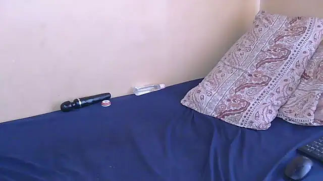 EbonyAlphaBitch online show from October 2025 10:57:02 AM