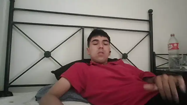 guarrillo21 online show from October 2025 02:28:01 PM