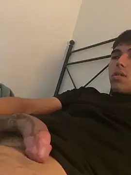 guarrillo21 online show from November 2025 02:50:02 PM