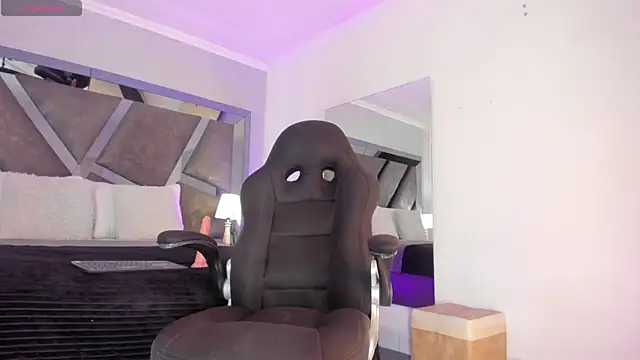 Daia Ortiz online show from March 2025 07:31:02 PM