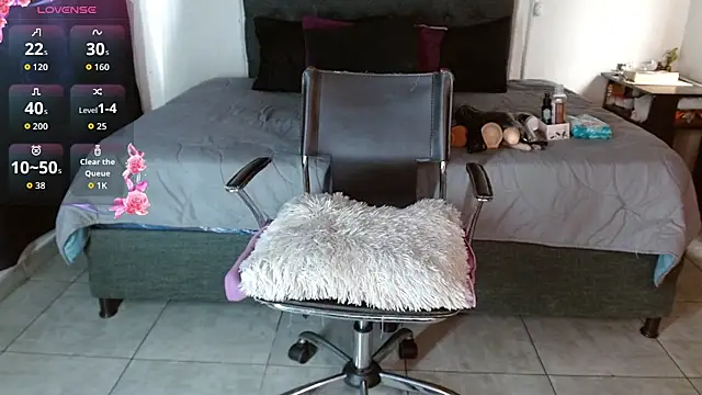 mia velvet1 online show from September 2025 02:11:01 PM