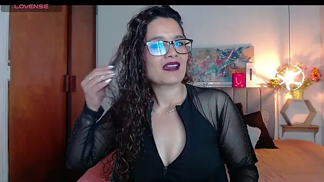 Rose Thompson1 online show from September 2025 01:38:02 PM