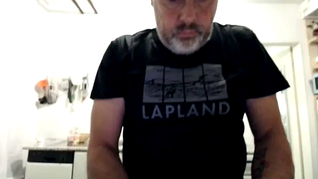 Snapshot of Berg_Boy chatting on October 2025 04:41:02 AM Berg Boy online show from October 2025 04:41:02 AM