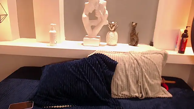 milu w4llace online show from October 2025 04:24:02 AM