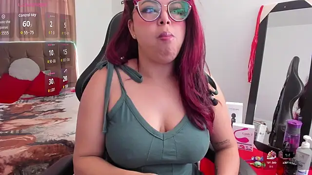 Mehlany Moretz online show from September 2025 06:30:02 PM