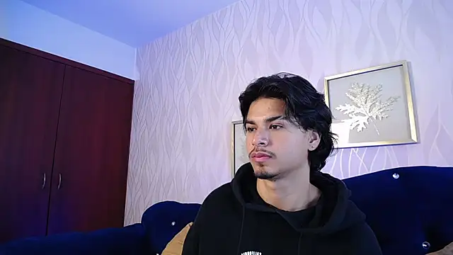 MathewAdams online show from December 2025 06:47:01 PM