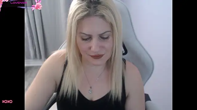 BellaStar84 online show from October 2025 12:24:01 PM