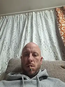 svenpfeifer online show from November 2025 04:00:02 PM