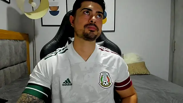 Dante Storm online show from December 2025 05:28:01 AM