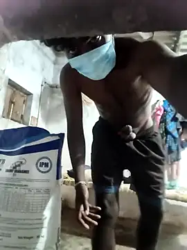 PolarFriend0 online show from February 2026 05:04:01 AM