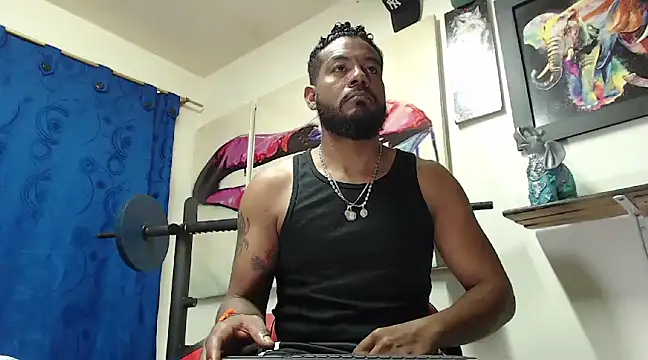 Snapshot of BladeFoxxx1 chatting on March 2025 06:20:02 AM BladeFoxxx1 online show from March 2025 06:20:02 AM