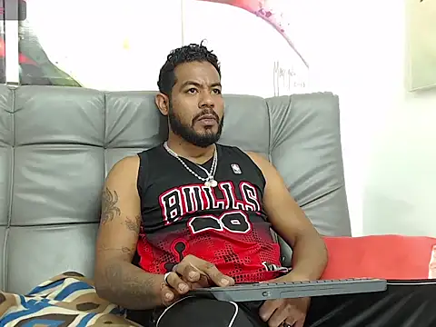 Snapshot of BladeFoxxx1 chatting on September 2025 10:28:02 AM BladeFoxxx1 online show from September 2025 10:28:02 AM