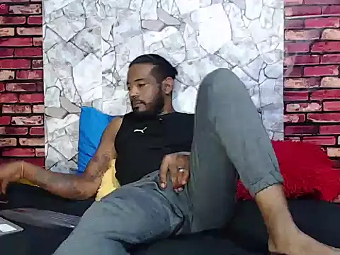 Snapshot of BladeFoxxx1 chatting on February 2026 02:48:01 AM BladeFoxxx1 online show from February 2026 02:48:01 AM