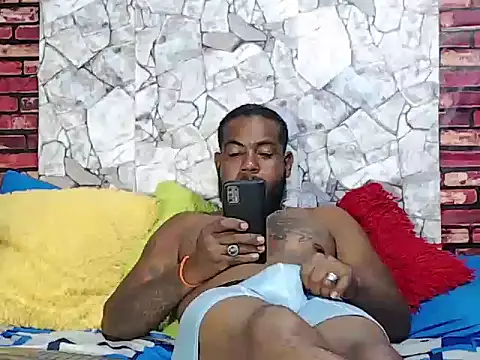 Snapshot of BladeFoxxx1 chatting on February 2026 03:27:02 AM BladeFoxxx1 online show from February 2026 03:27:02 AM