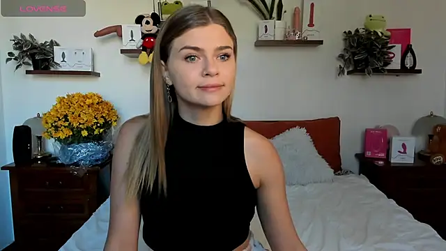 HaleyReedme online show from November 2025 07:41:02 AM