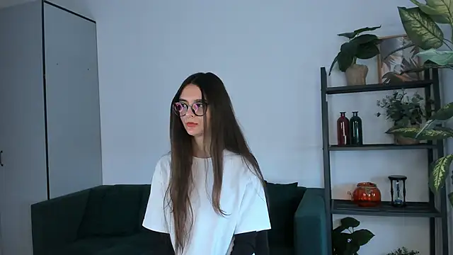 Snapshot of SunnCoote chatting on March 2025 09:34:02 AM SunnCoote online show from March 2025 09:34:02 AM