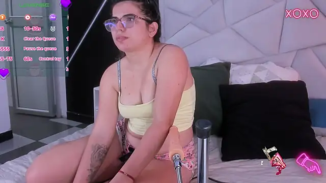 Snapshot of JulietSofia chatting on February 2026 07:53:01 PM JulietSofia online show from February 2026 07:53:01 PM