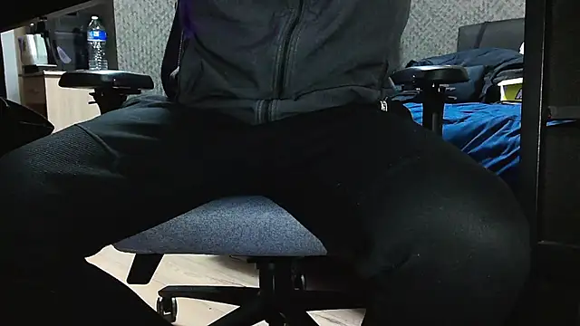 Yoloyo93 online show from February 2026 06:48:01 PM