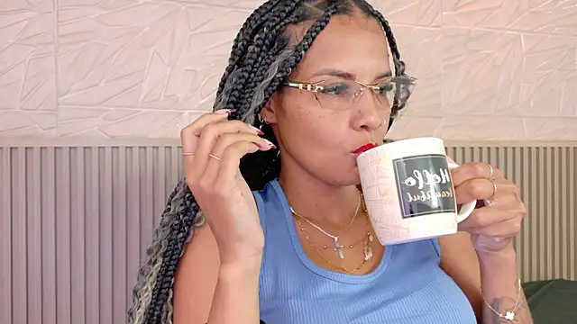 Gaviluc  online show from September 2025 10:37:01 AM