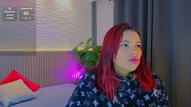 TiffanyWalk online show from October 2025 11:05:02 AM