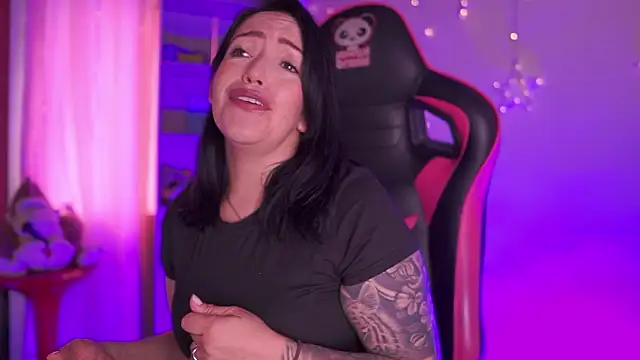 Madison Mayer online show from March 2026 01:04:02 PM