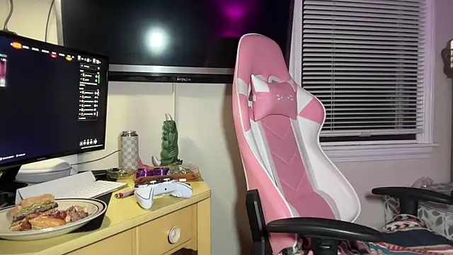 SpaceCowWhore online show from October 2025 12:05:02 AM