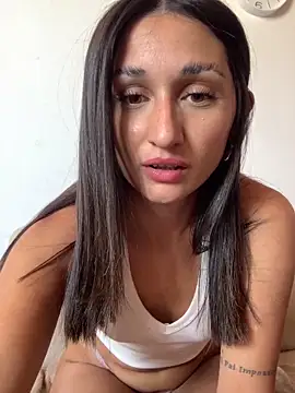 Snapshot of luci_brecman chatting on January 2026 03:27:02 PM luci brecman online show from January 2026 03:27:02 PM