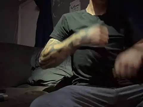 Stillhard8925 online show from October 2025 05:37:01 AM