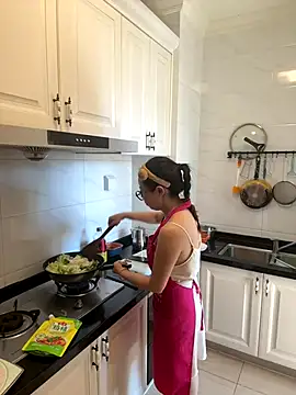 aa520uv online show from October 2025 03:26:01 AM