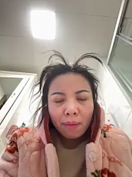 aa520uv online show from December 2025 01:33:01 AM