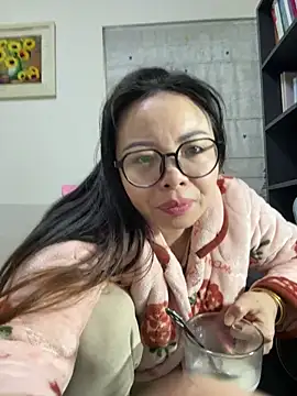 aa520uv online show from December 2025 01:46:02 AM