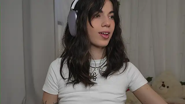 mystica  online show from October 2025 11:33:02 AM