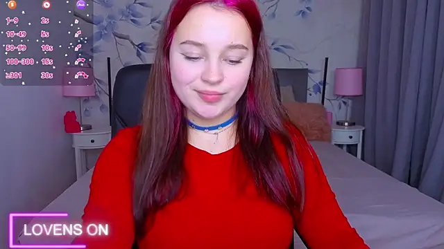 Cute kitty- online show from November 2025 09:54:01 PM